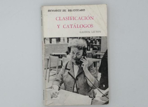 Portada del libro de CLASIFICACIÓN Y CATÁLOGOS
