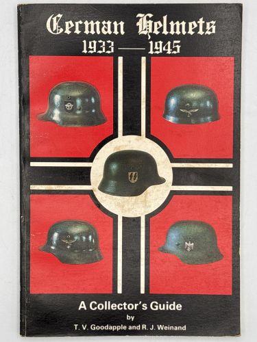 Book cover from Germán Helmets 1933 - 1945. T.V. Goodaple y R.J. Weinand
