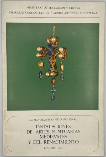 Portada del libro de Instalaciones de artes suntuarias medievales y del renacimiento