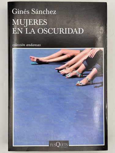 Portada del libro de Mujeres en la oscuridad