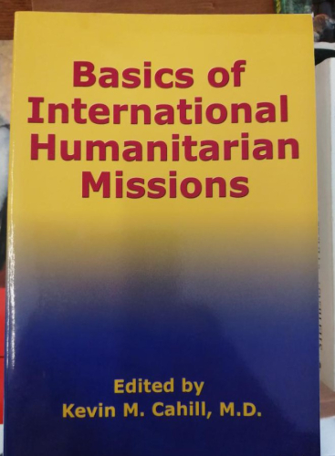 Portada del libro de BASICS OF INTERNATIONAL HUMANITARIAN MISSIONS.