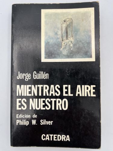 Portada del libro de Mientras el aire es nuestro