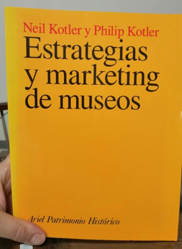 Book cover from ESTRATEGIAS Y MARKETING DE MUSEOS
