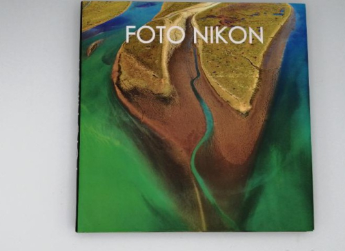 Book cover from FOTO NIKON