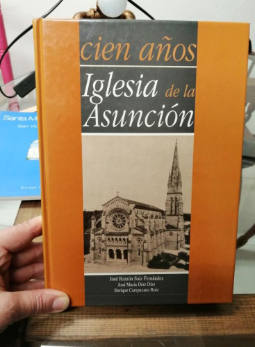 Portada del libro de CIEN AÑOS