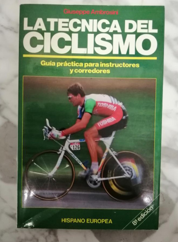 Portada del libro de La Técnica del ciclismo. Giuseppe Ambrosini.