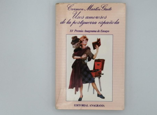 Portada del libro de USOS AMOROSOS DE LA POSTGUERRA ESPAÑOLA