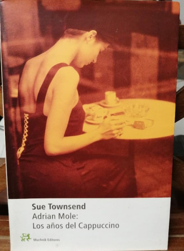 Portada del libro de ADRIAN MOLE: LOS AÑOS DEL CAPUCCINO