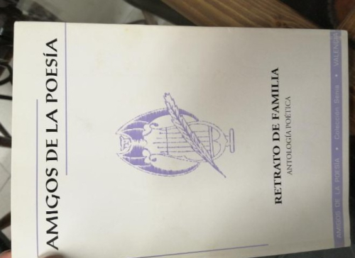 Portada del libro de RETRATO DE FAMILIA. ANTOLOGÍA POÉTICA