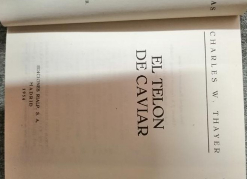 Portada del libro de El Telón de caviar. Charles W. Thayer.